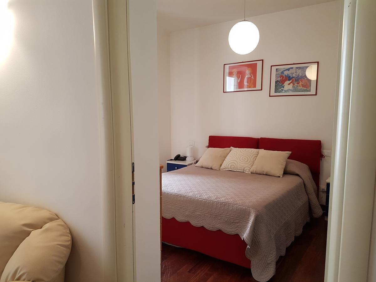 Bed & Parking Apartamento Palermo Exterior foto