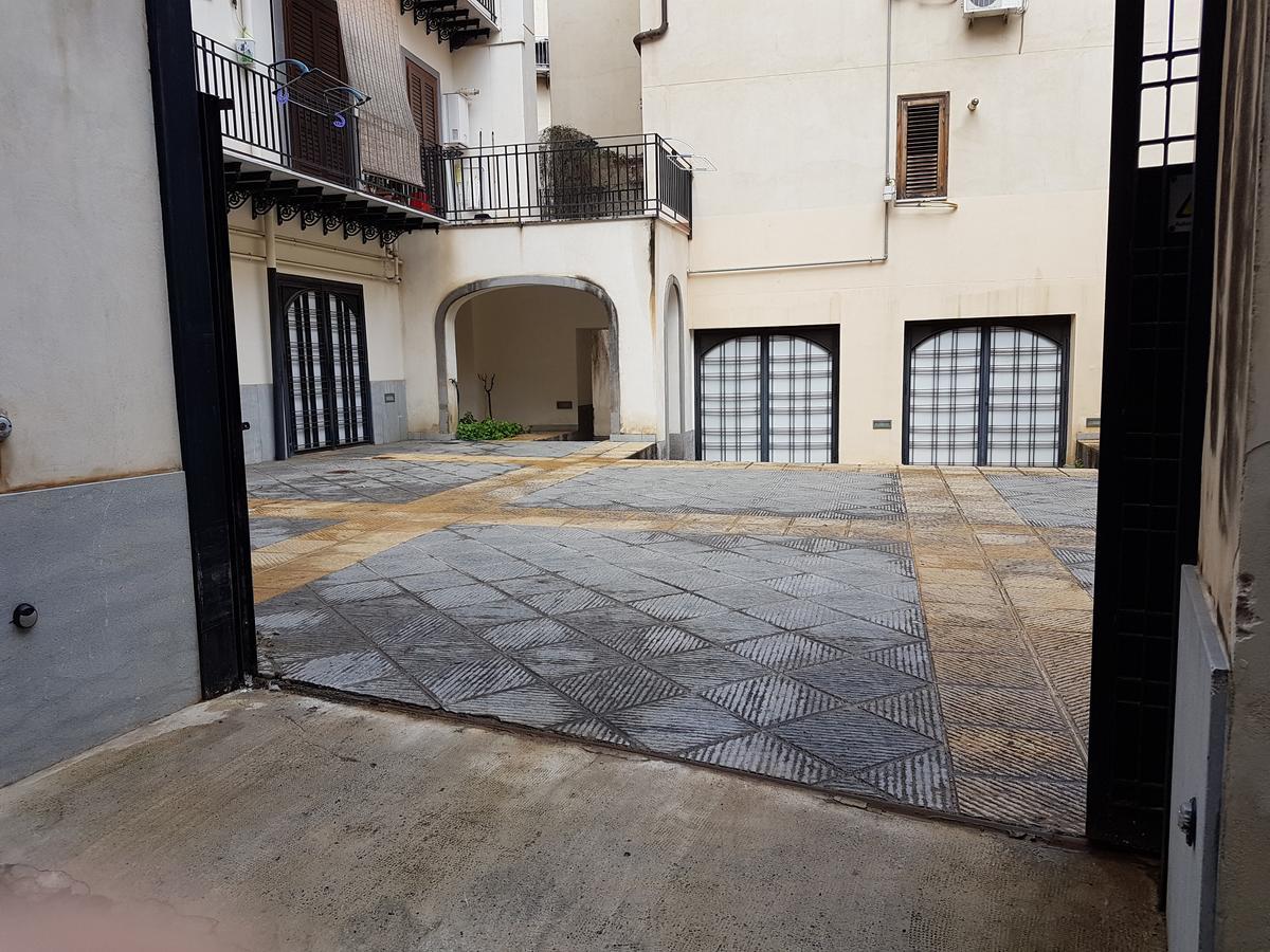 Bed & Parking Apartamento Palermo Exterior foto