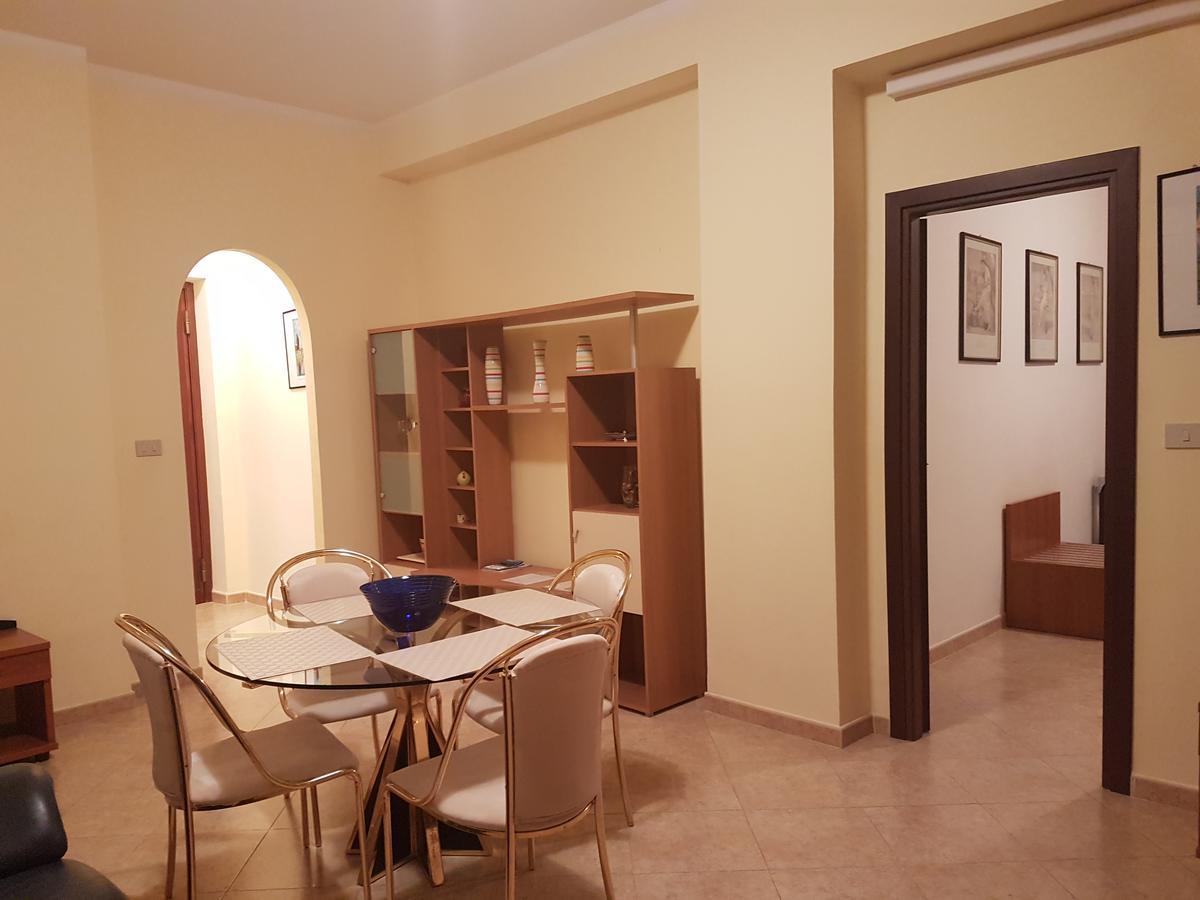 Bed & Parking Apartamento Palermo Exterior foto