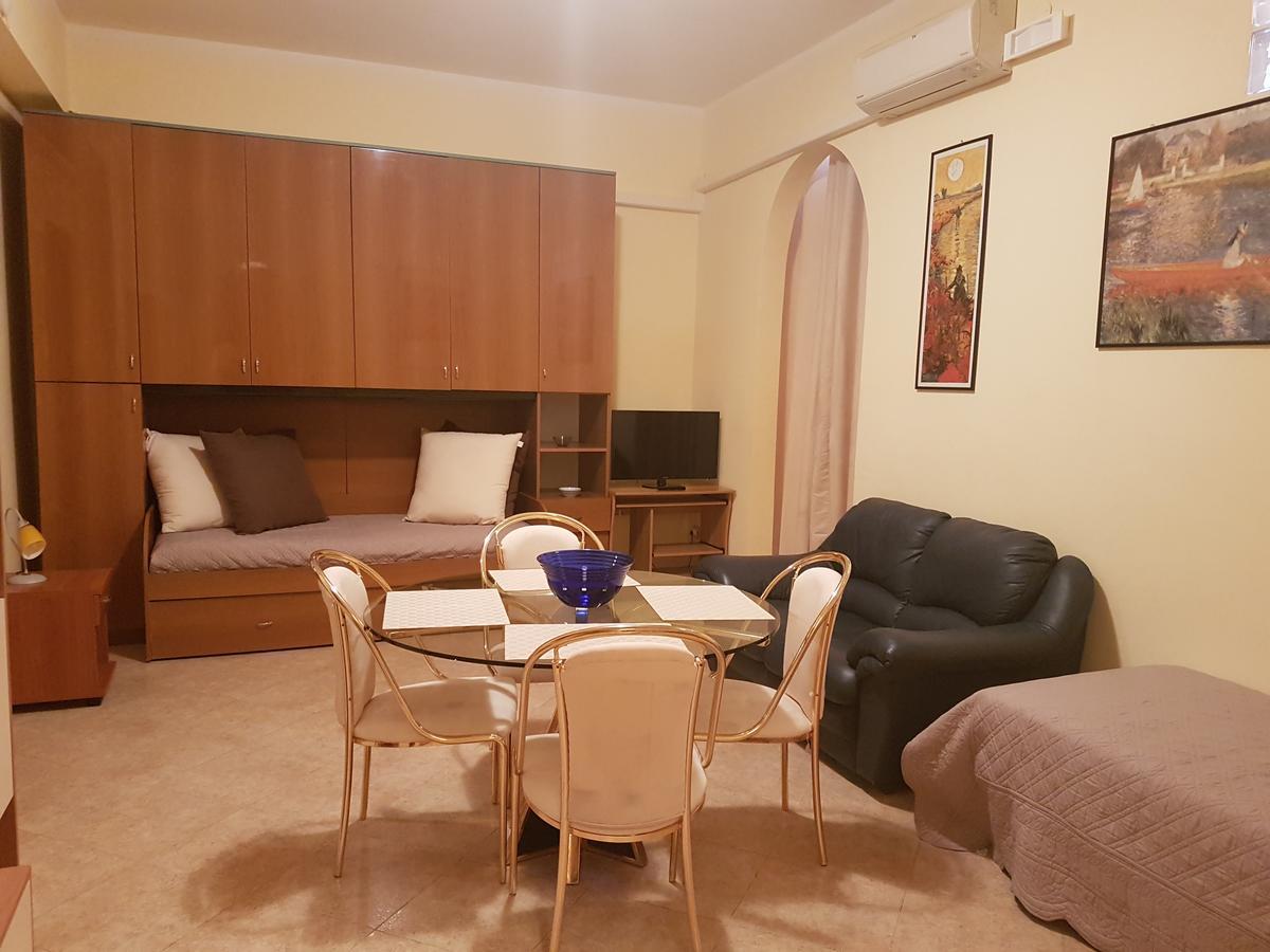 Bed & Parking Apartamento Palermo Exterior foto